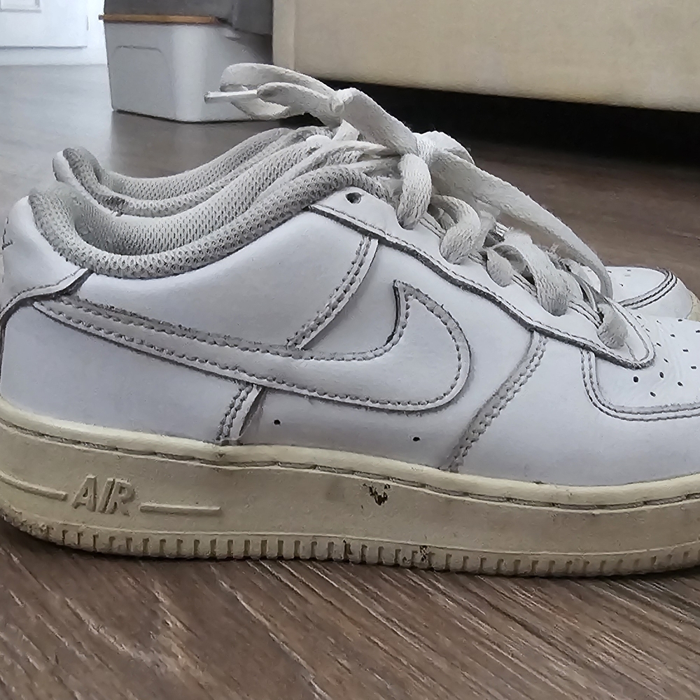 White Nike Air Force 1 Sneakers